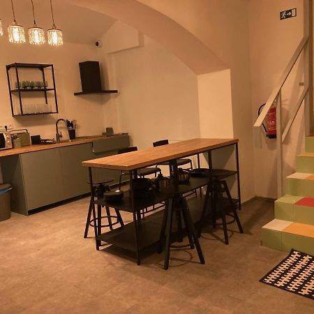 Capsule Hostel Erbenova Praga Zewnętrze zdjęcie