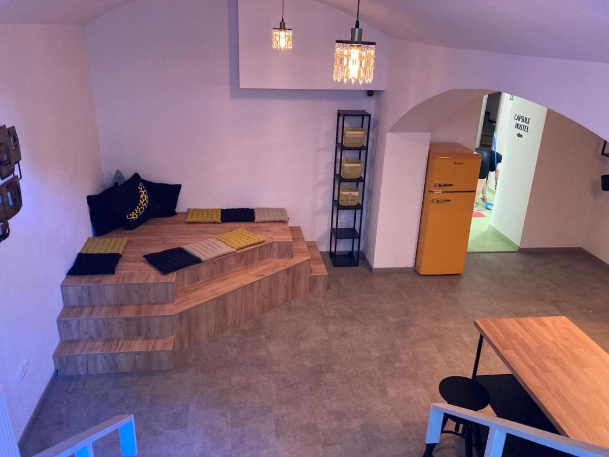 Capsule Hostel Erbenova Praga Zewnętrze zdjęcie