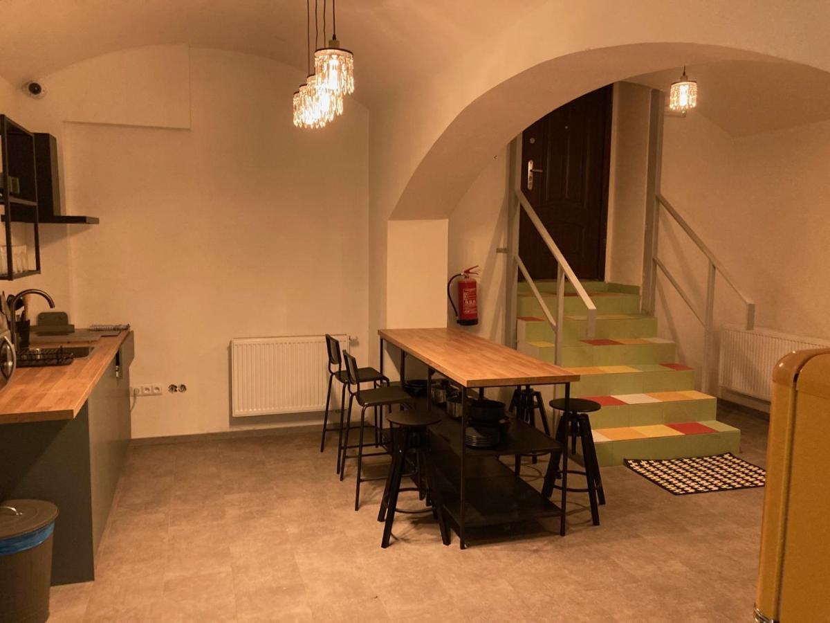 Capsule Hostel Erbenova Praga Zewnętrze zdjęcie